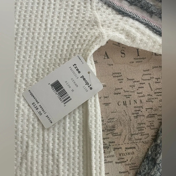 🆕Free People Waffle Knit Thermal Contrast Yoke Size Medium NWT 128$ - Picture 3 of 7